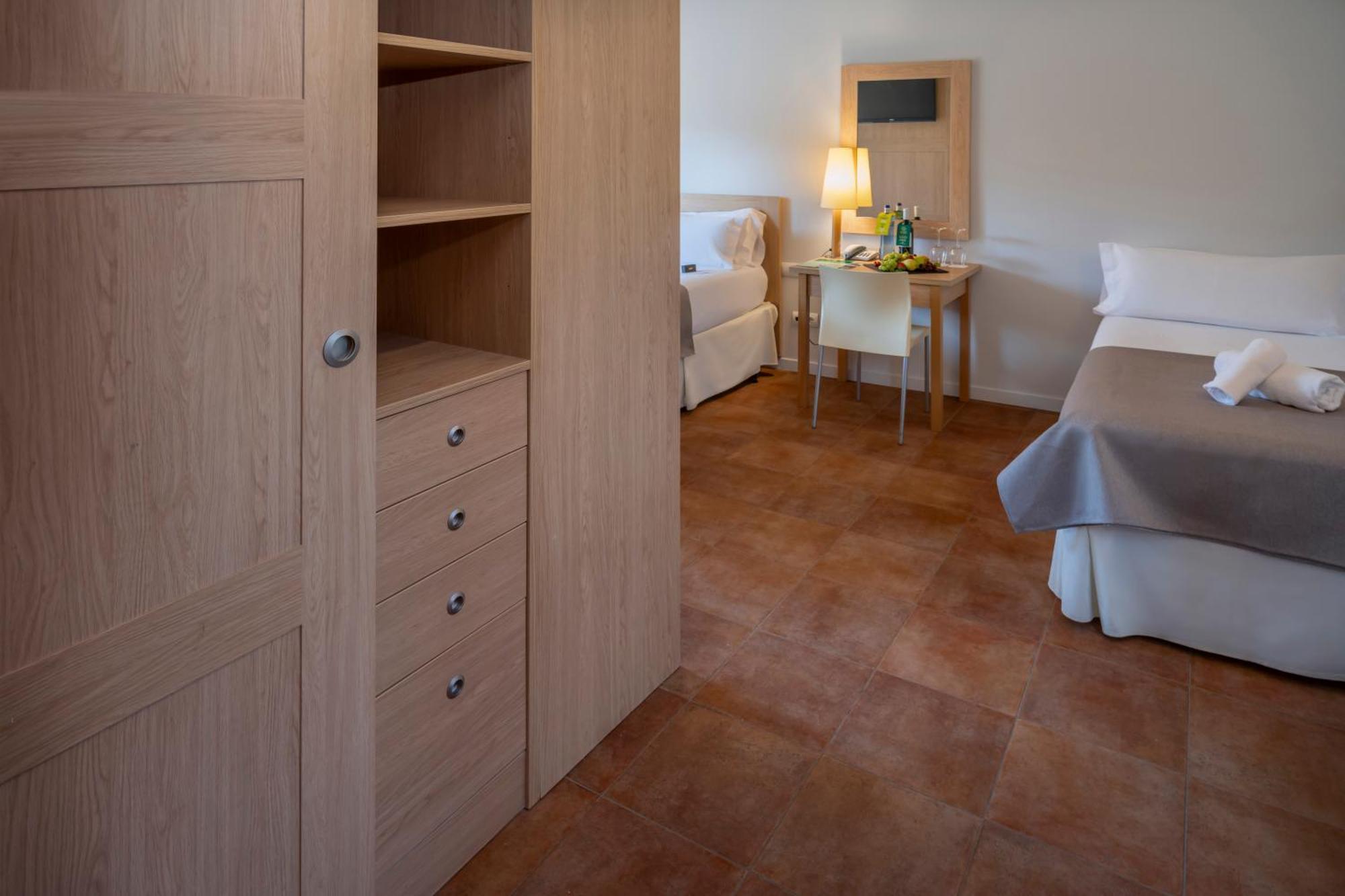 Hotel & Resort Vilar Rural D'Arnes By Serhs Hotels Sant Carlos de la Ràpita Rom bilde