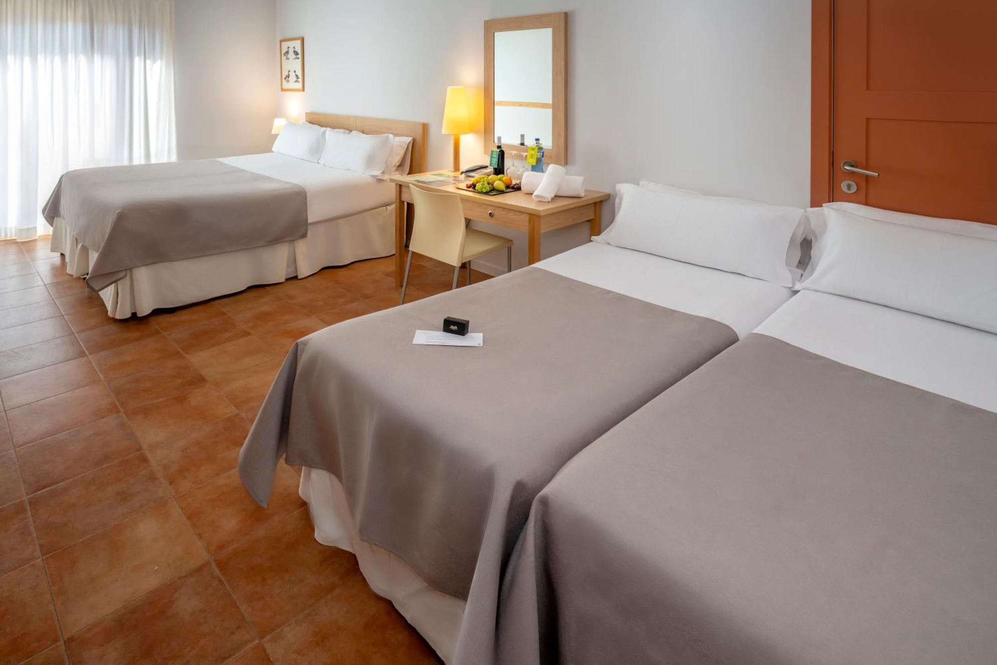Hotel & Resort Vilar Rural D'Arnes By Serhs Hotels Sant Carlos de la Ràpita Rom bilde